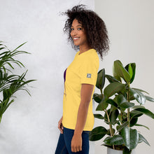Lade das Bild in den Galerie-Viewer, Galore Galactic- QR Scannable Premium T-shirt